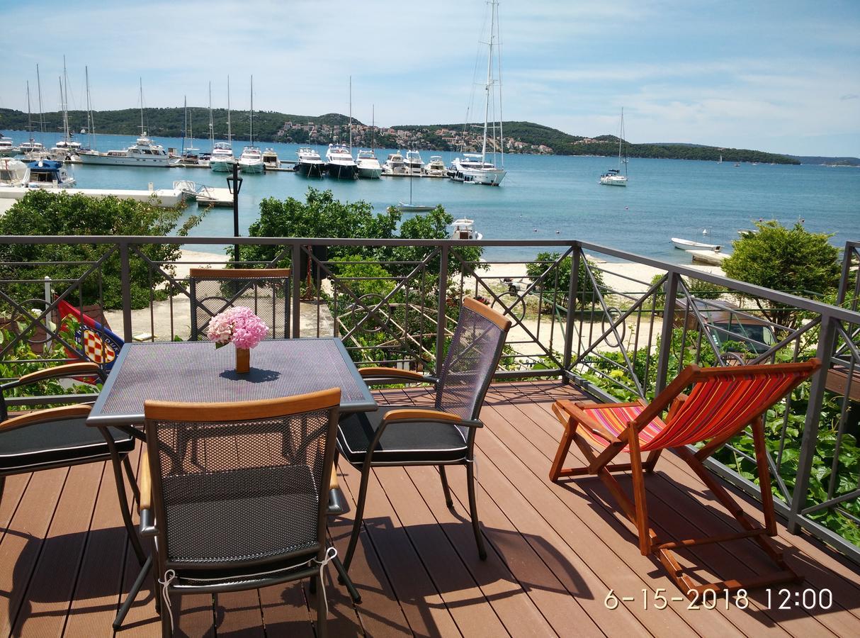 Apartments Gina Trogir Ngoại thất bức ảnh