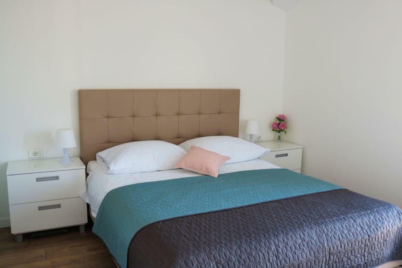Apartments Gina Trogir Ngoại thất bức ảnh