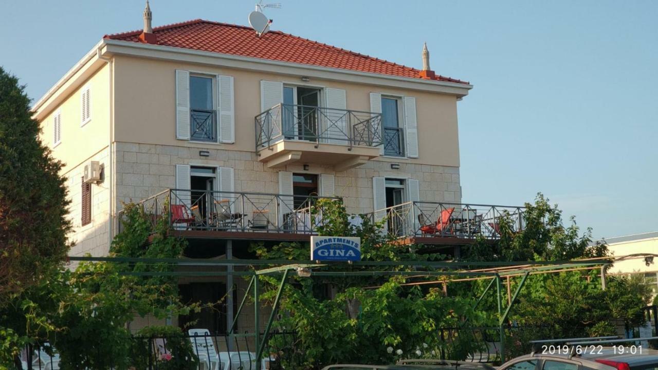 Apartments Gina Trogir Ngoại thất bức ảnh
