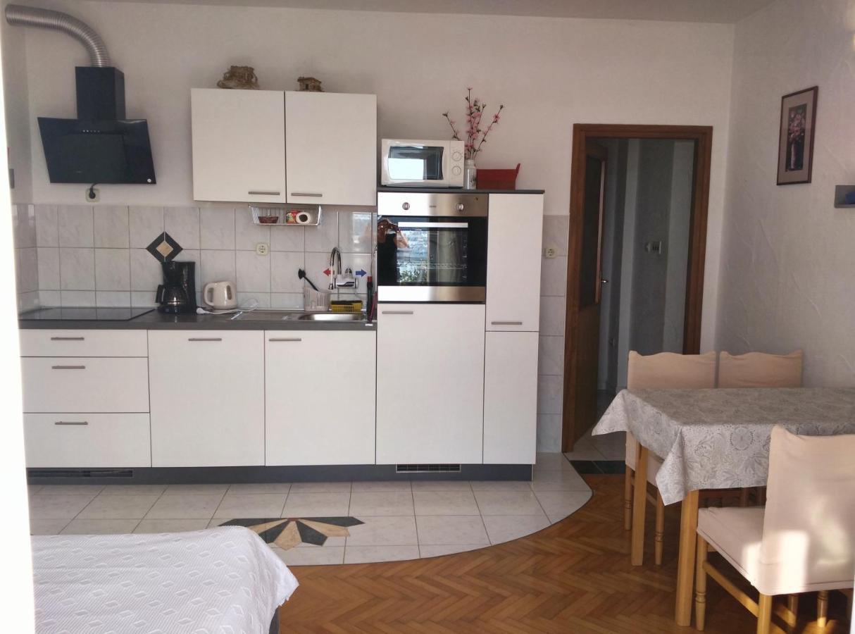 Apartments Gina Trogir Ngoại thất bức ảnh